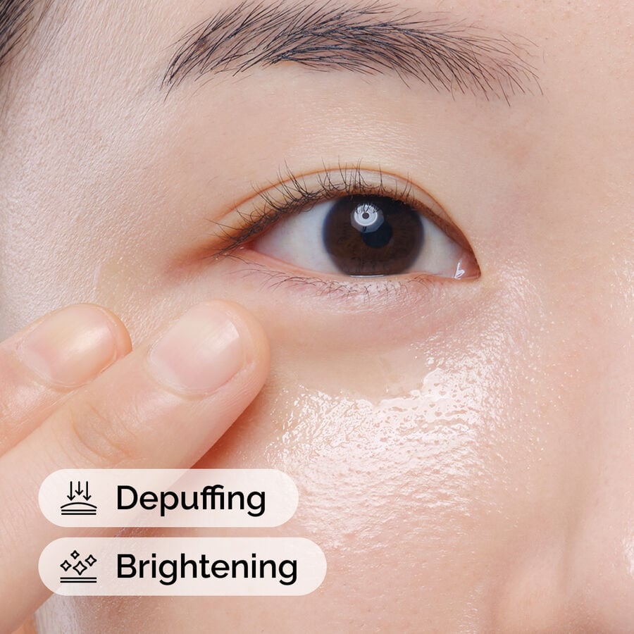 caffeine-solution-5-egcg-eye-serum-m1 ord-caffeine-solution-egcg-model-application-with-benefits.jpg